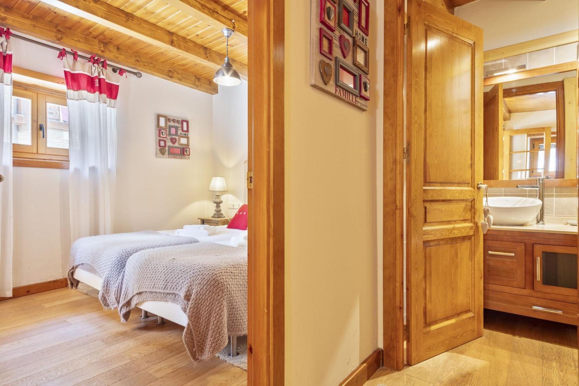 Вилла Luderna - Casa Eth Farrow 2 Вьелья Экстерьер фото